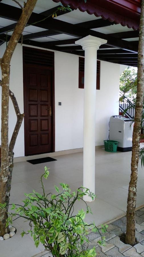 Villa Araliya ฮิกคาดูวา ภายนอก รูปภาพ